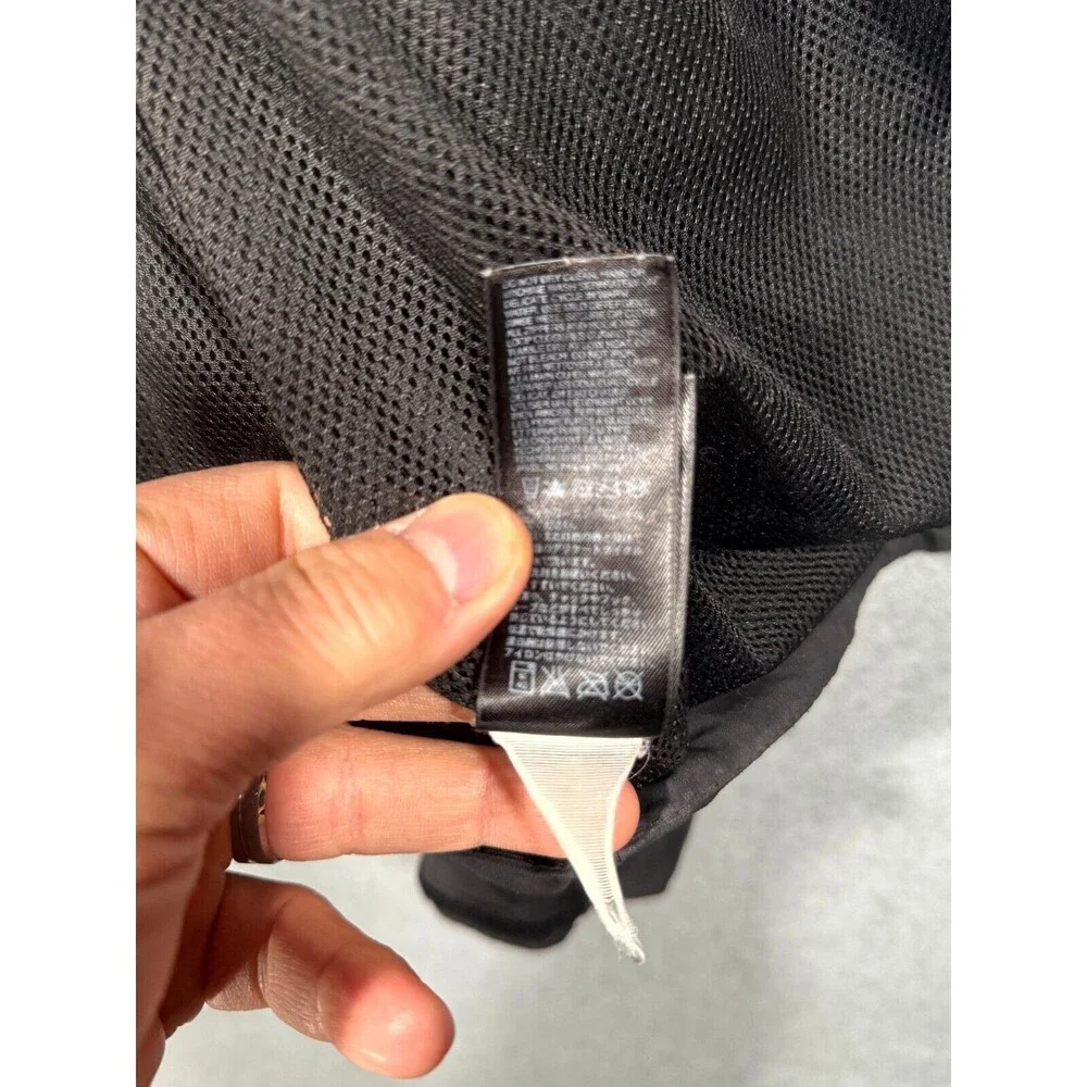 The North Face Windbreaker Jacket Men's Medium Black Mesh‎ Lined Hooded Full Zip